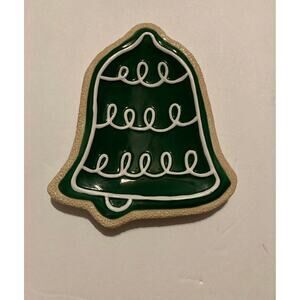 Fritz and Floyd classic holiday plate Santas Kitchen Green Bell